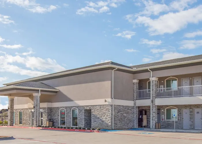Days Inn By Wyndham Bryan