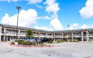 Days By Wyndham Hotel 2*