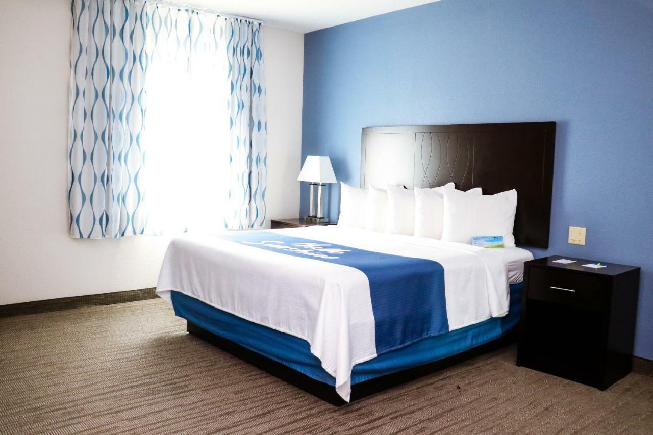 Days By Wyndham Hotel